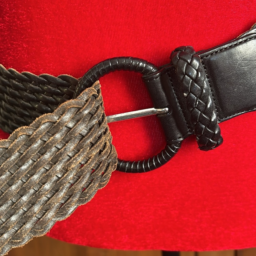Woven Black Leather Belt with Conchos M/L - Picture 9 of 11